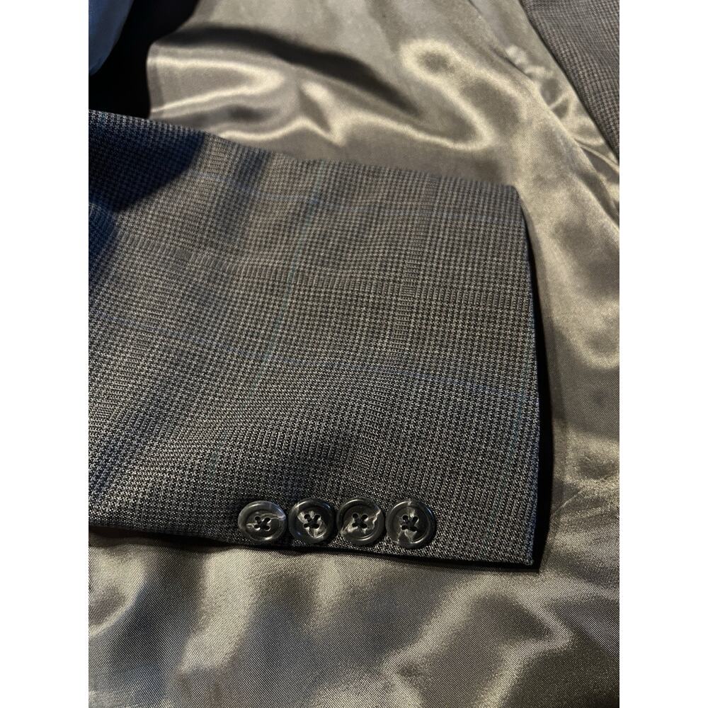 Flaws Vtg Burberry's 40L Gray Puppytooth Subtle Blue Plaid Blazer - Picture 13 of 16